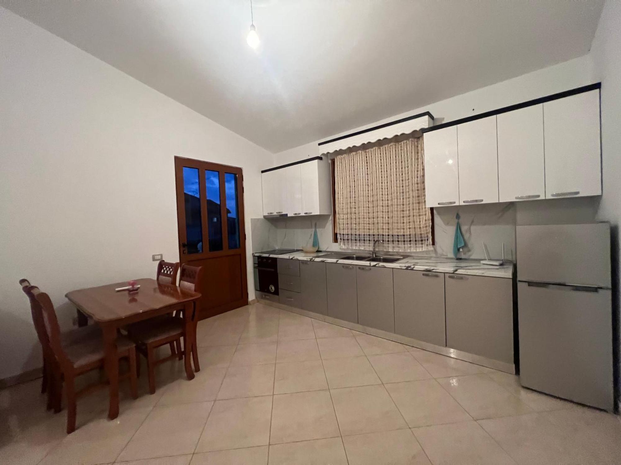 House Apartamento Divjake